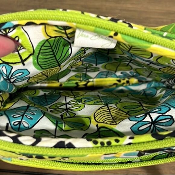 Vera Bradley mini hipster in limes up print - Picture 6 of 7